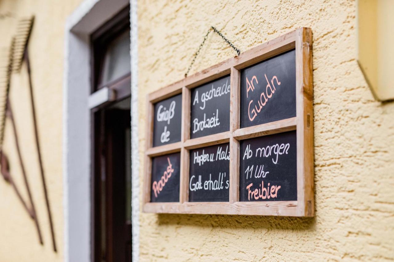 Hotel Bayrischer Loewe Osterhofen Kültér fotó