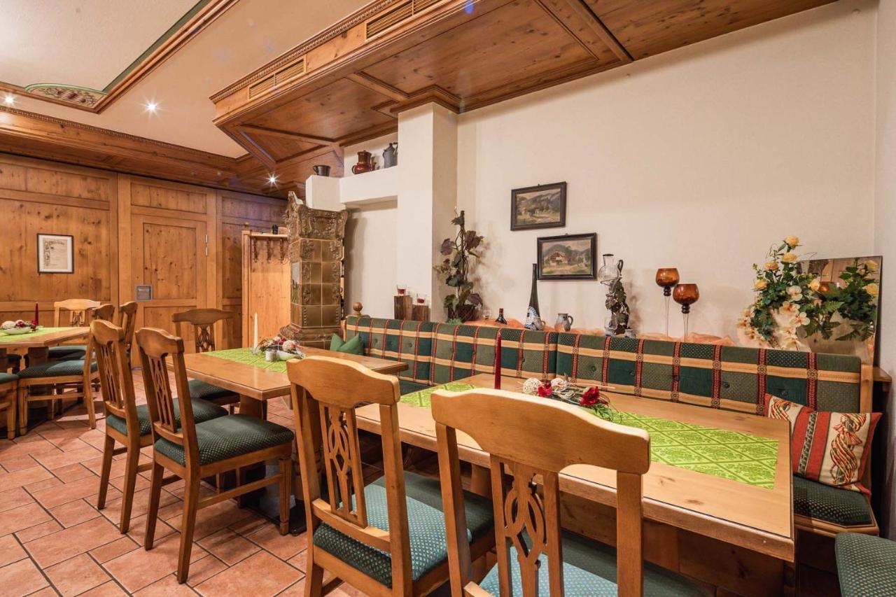 Hotel Bayrischer Loewe Osterhofen Kültér fotó