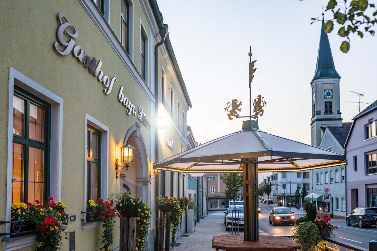 Hotel Bayrischer Loewe Osterhofen Kültér fotó