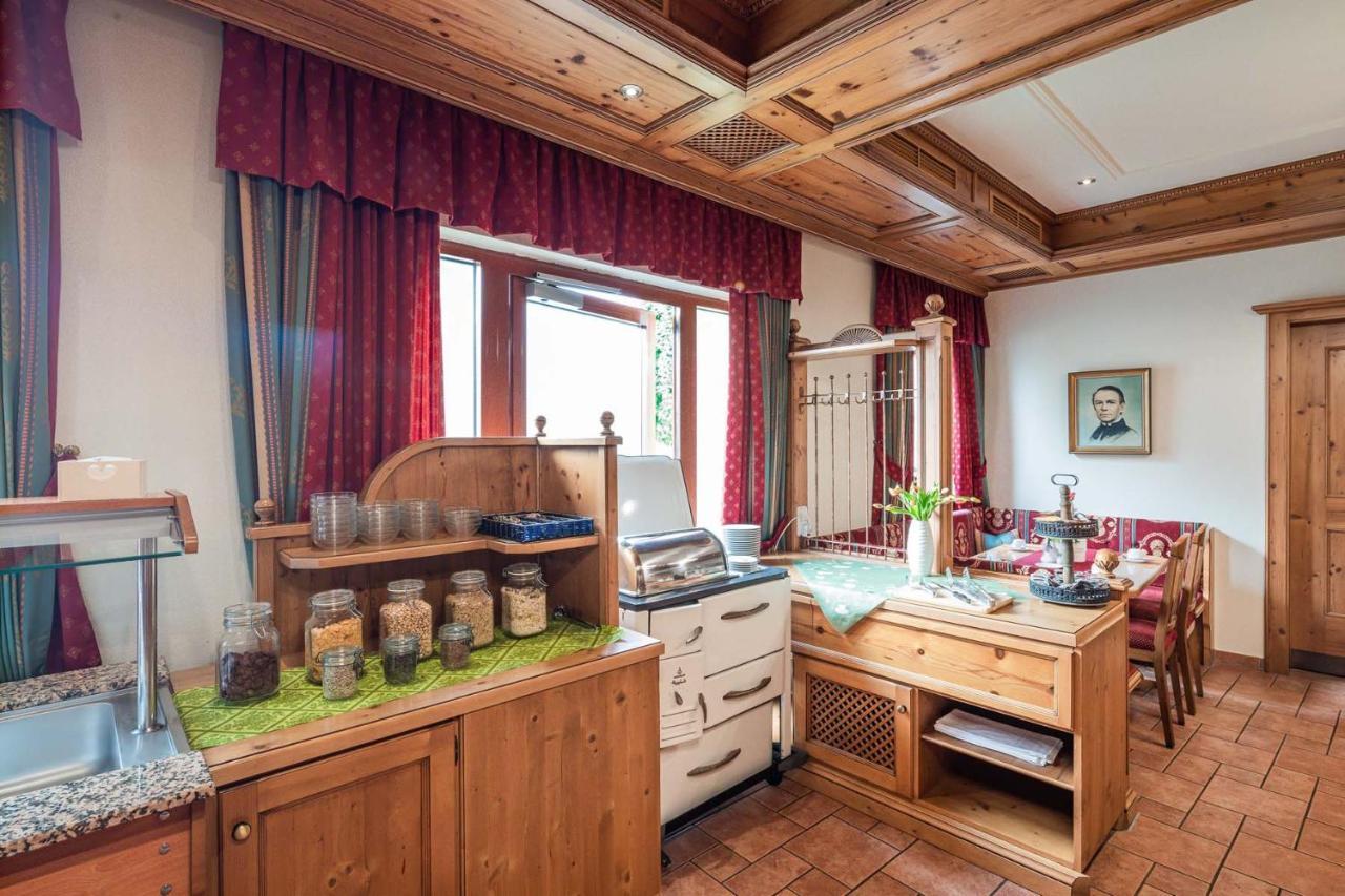 Hotel Bayrischer Loewe Osterhofen Kültér fotó